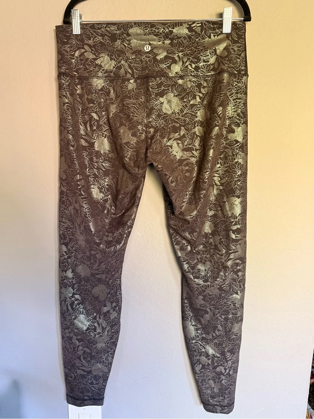 lululemon athletica wunder train rare floral logo design size 14🥀🥀🥀